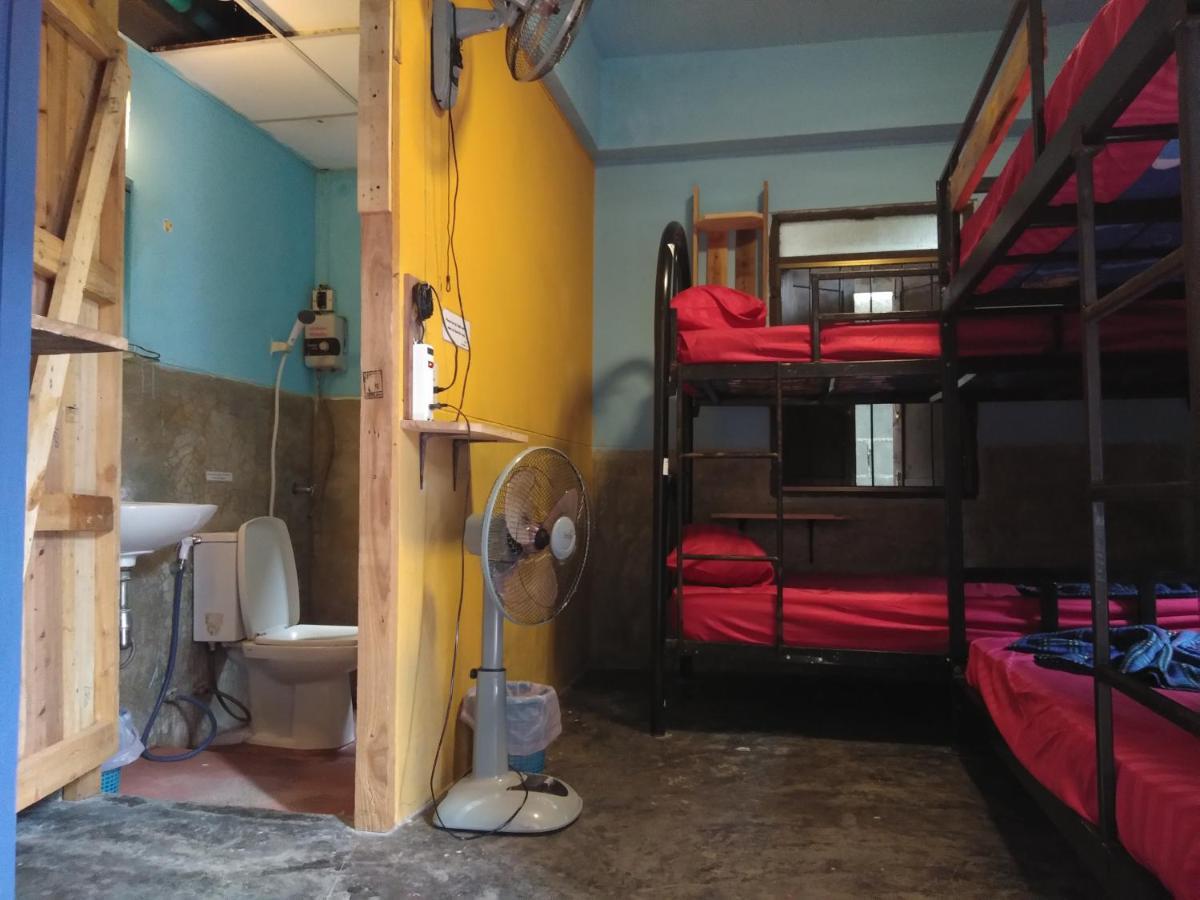 Sunny Hostel Pai Esterno foto